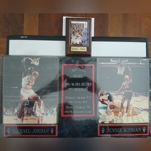 Chicago Bulls 1995 Season Plaque & MJ 1993 Highlight Card in Plaque
